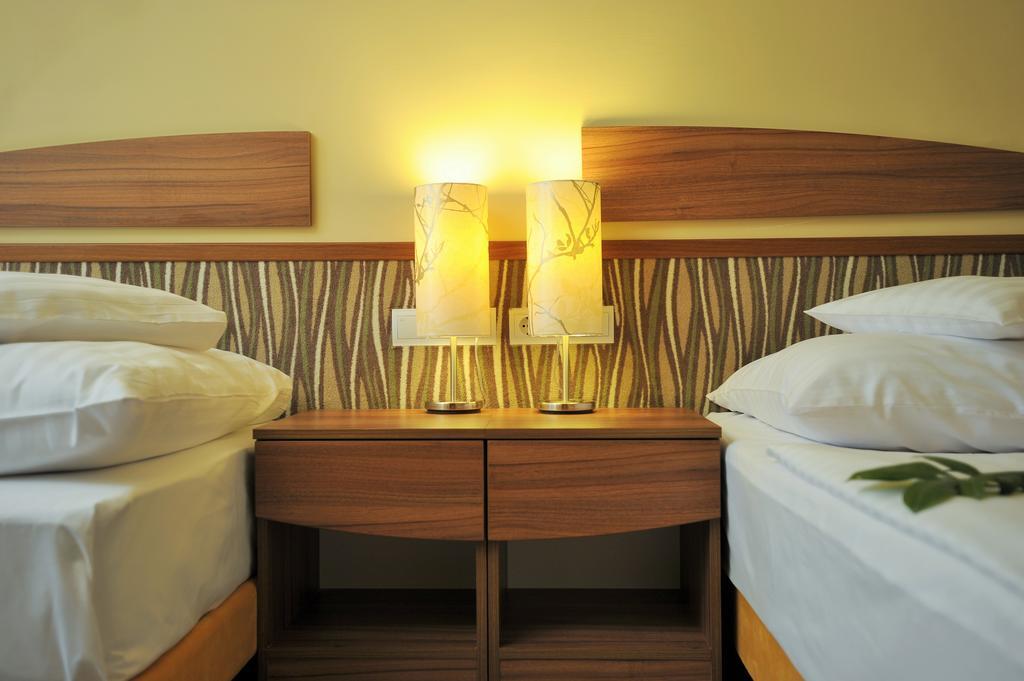 Park Hotel Gyula Exteriér fotografie