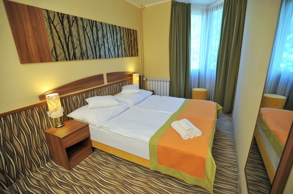 Park Hotel Gyula Exteriér fotografie