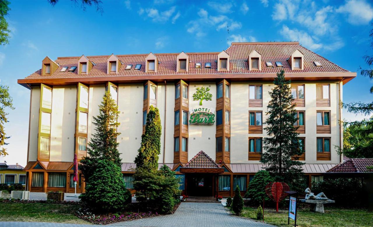 Park Hotel Gyula Exteriér fotografie